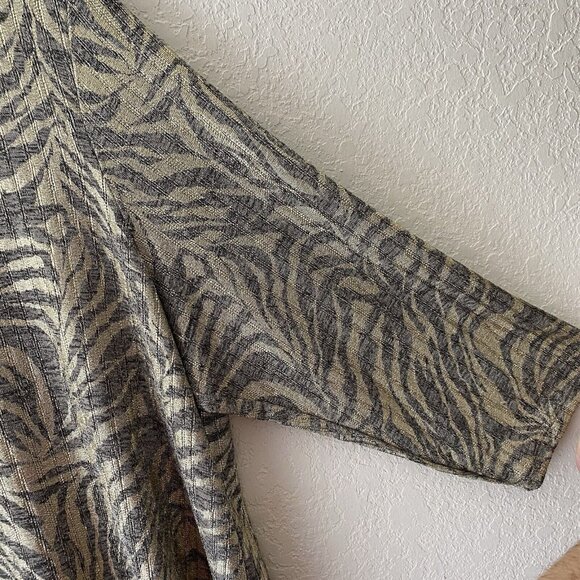 Ruby Rd Zebra Print Knit Tunic Top Womens 1X Rhinestone Trim Handkerchief Holida - Picture 6 of 9